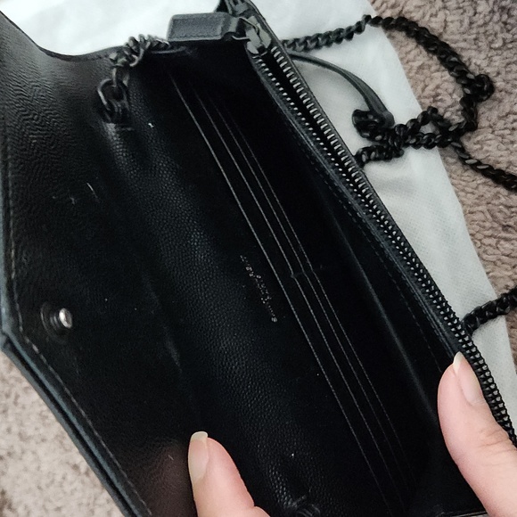 SAINT LAURANT CASSANDRE MATELASSÉ ENVELOPE WOC - Picture 4 of 8